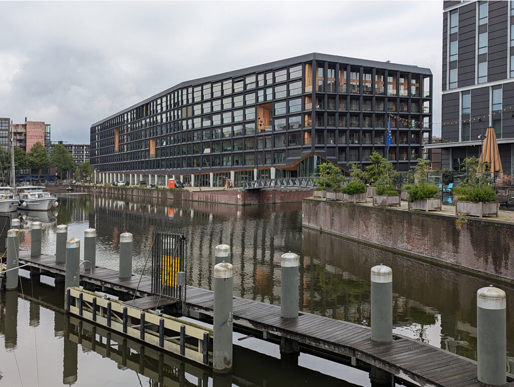 Gebouw Jonas IJburg Amsterdam Paul Kierkels Orange Architects